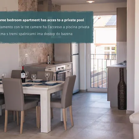 Salinea Apartment *